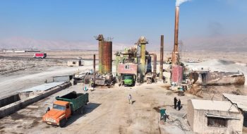 بازدید دکتر پرج ، مهندس معینیان از روند فعالیت کارخانه آسفالت
