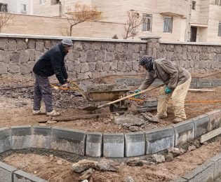 بازدید ریاست شورای اسلامی شهر به همراه مهندس میرآخوری از پروژه در حال ساخت پارک استوناوند