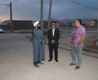 بازدید شهردار و عضو شورای اسلامی شهر گرمسار از اراضی خیابان پاسداران
