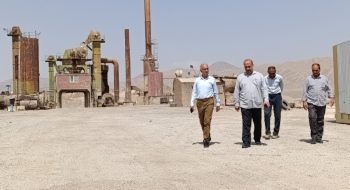 بازدید دکتر عابدینی و مهندس معینیان از روند نوسازی تجهیزات کارخانه آسفالت شهرداری